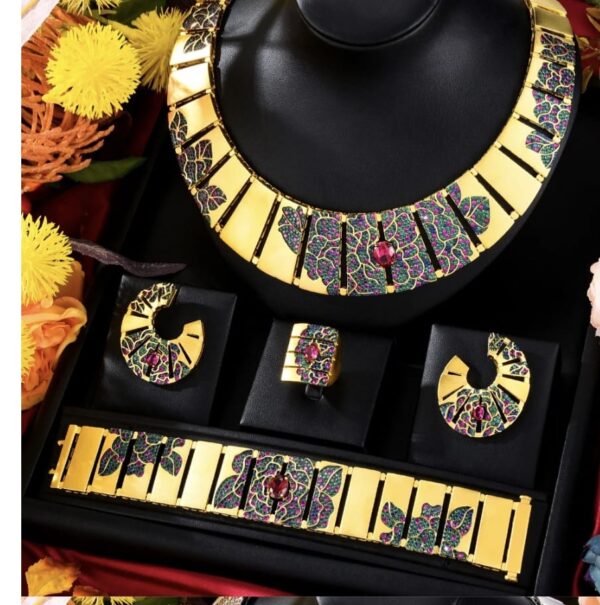 Luxury Brilliant Cut Set