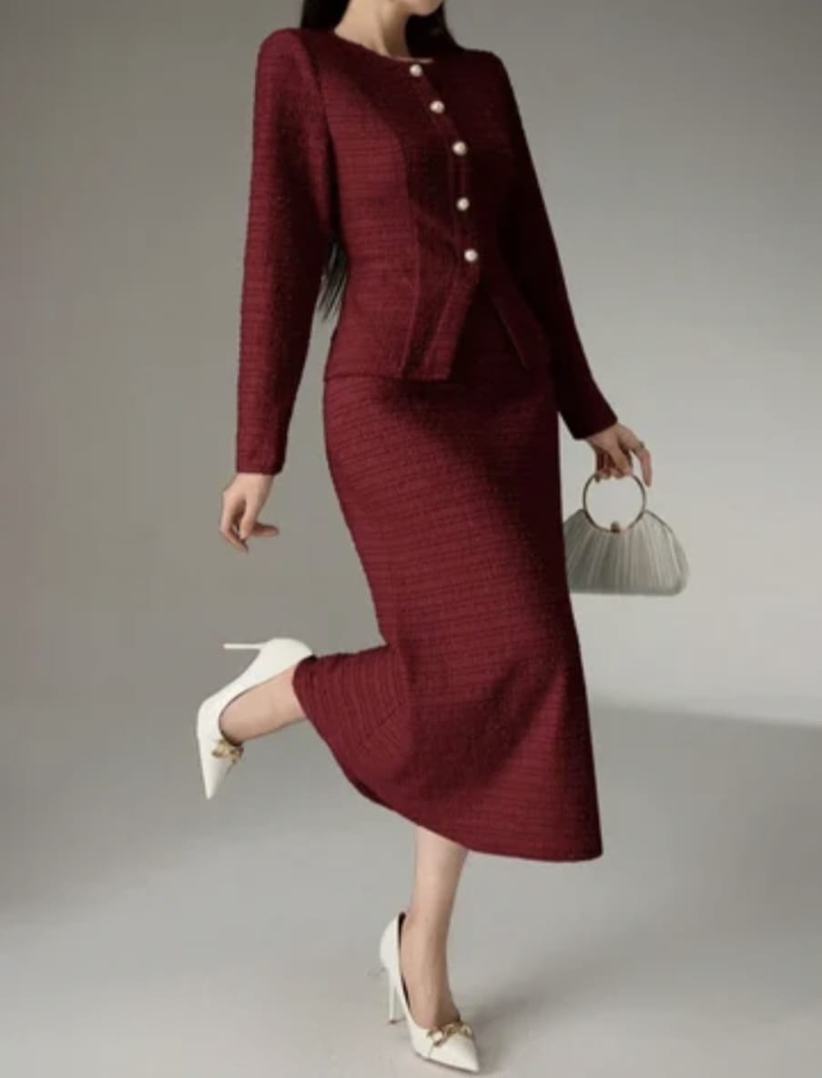 New Longsleeve Tweed Jacket With Fishtail - Image 5