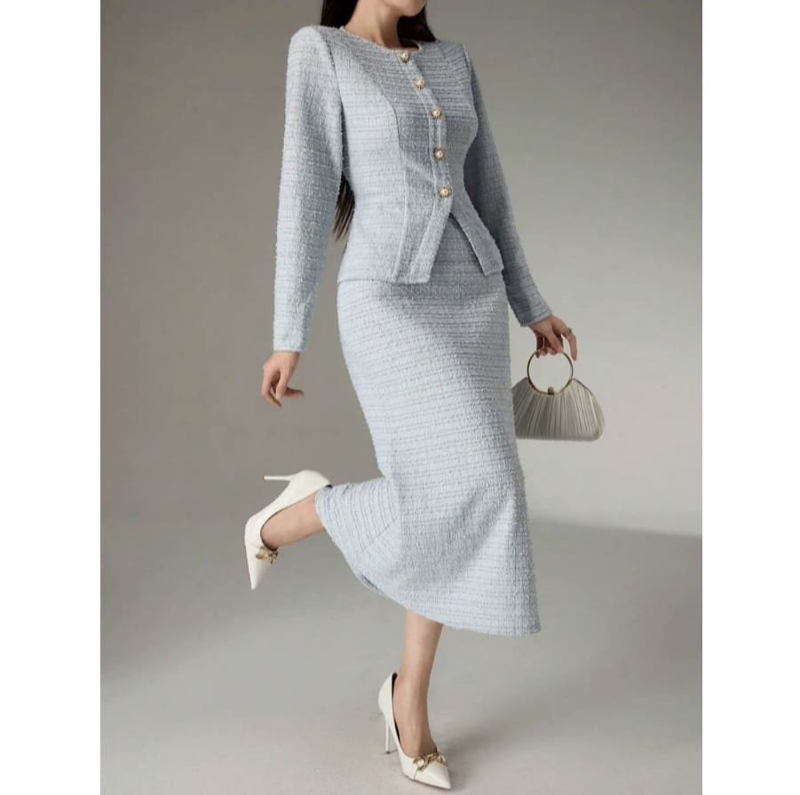 New Longsleeve Tweed Jacket With Fishtail - Image 4