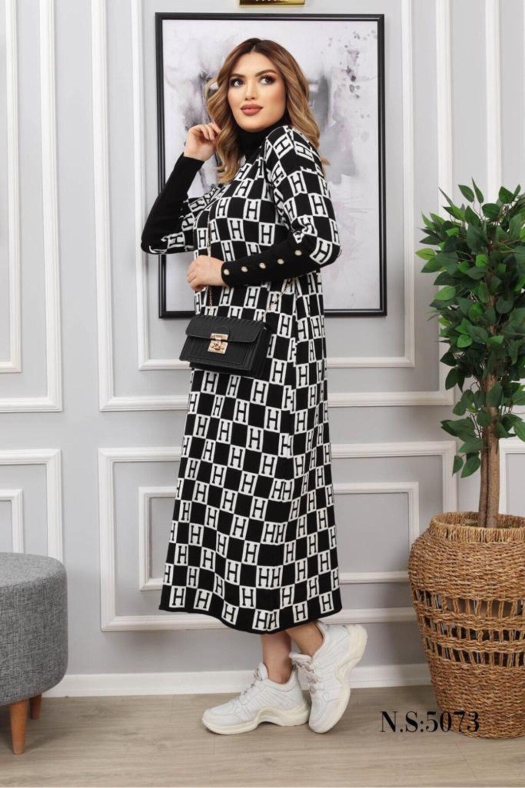 High Quality Women's Turtleneck Sweater Dress - Image 3