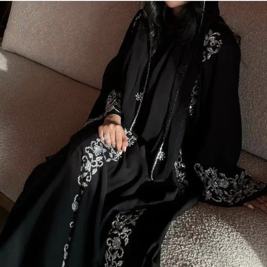 New Luxury Abaya Handwork Black and White - Image 2